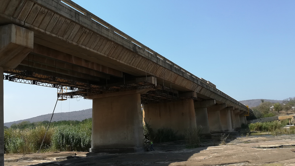 Reliable refurbishment systems for KOMATI River Bridge